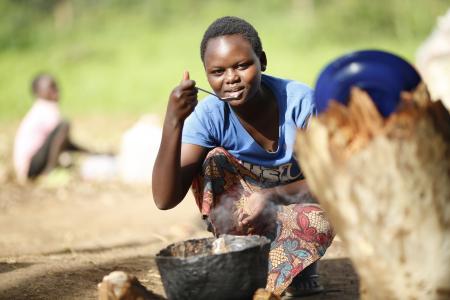Mujer burundesa en el campo de refugiados de Mahama Mujer burundesa en el campo de refugiados de Mahama