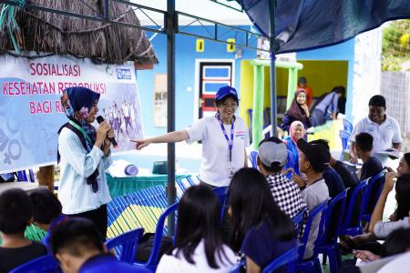 Ester, Coordinadora de Protección Infantil en Situaciones de Emergencia, trabaja para que niños y niñas tengan más conocimientos sobre su salud y derechos. Ester, Coordinadora de Protección Infantil en Situaciones de Emergencia, trabaja para que niños y niñas tengan más conocimientos sobre su salud y derechos.