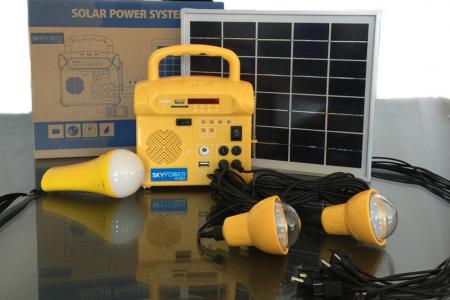 Kit solar para hogares, escuelas y centros de salud en Kenia Kit solar para hogares, escuelas y centros de salud en Kenia