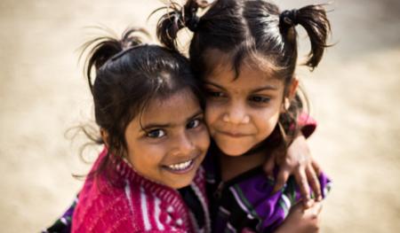 Ayudar niños Ayuda a niños y niñas